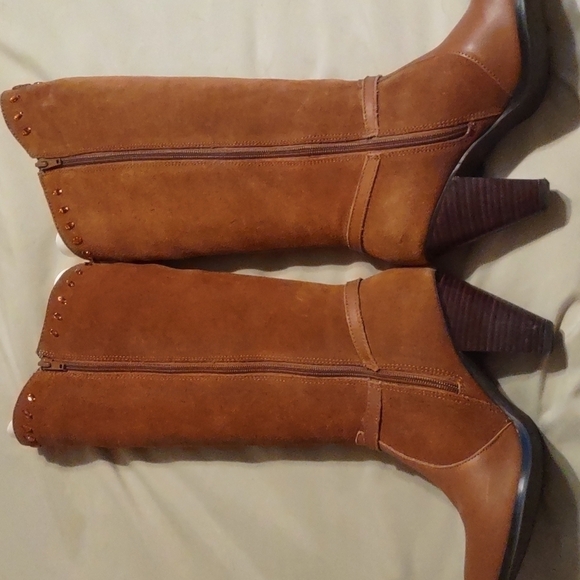 "Lavish" Camel Suede Cowboy Boots - Size 8 by Grazie - Picture 8 of 14